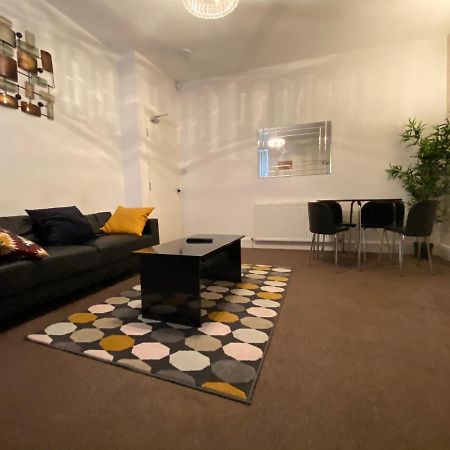 Ferienwohnung Warwick Street Professional Lets Newcastle upon Tyne Exterior foto